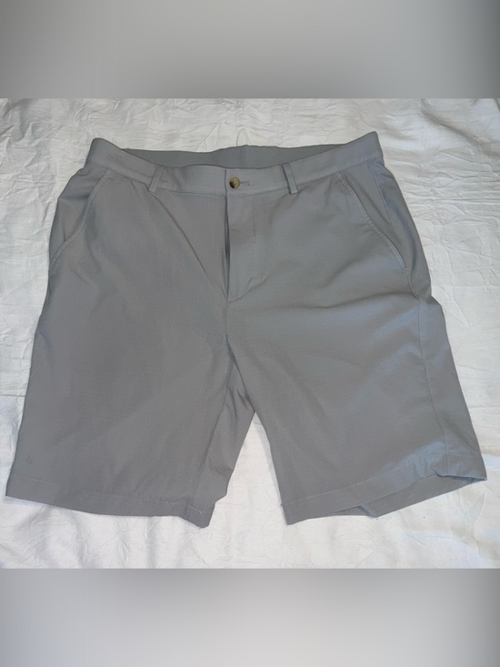 Shark Other - Men's Classic Gray Performance Bermuda Shorts